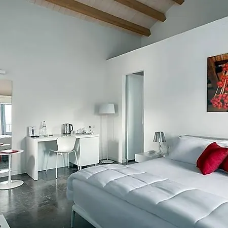 Borgo D'orlando Capri Leone